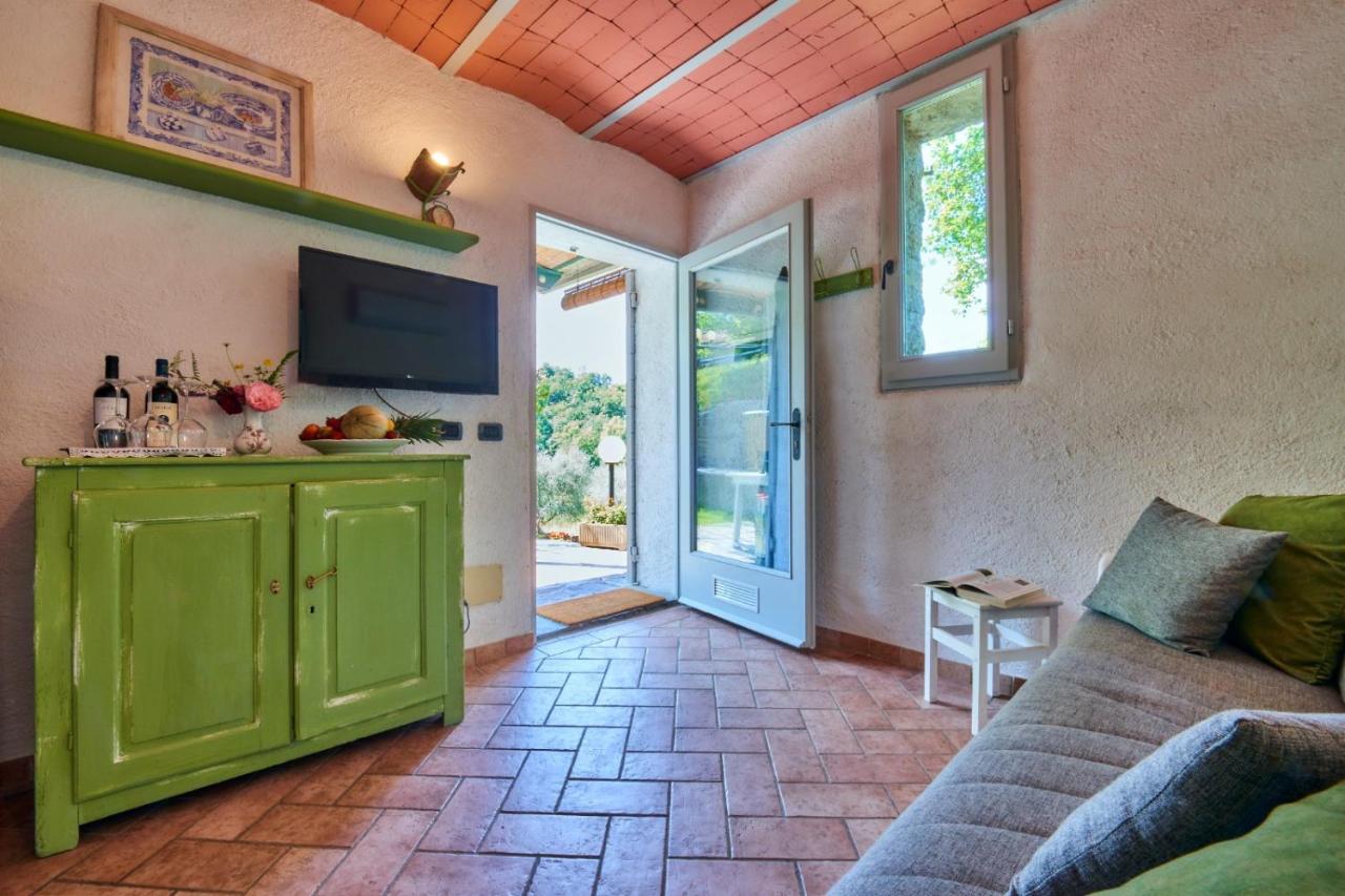 La Casetta Nel Bosco - Hot Tube And Sauna Lierna Ngoại thất bức ảnh