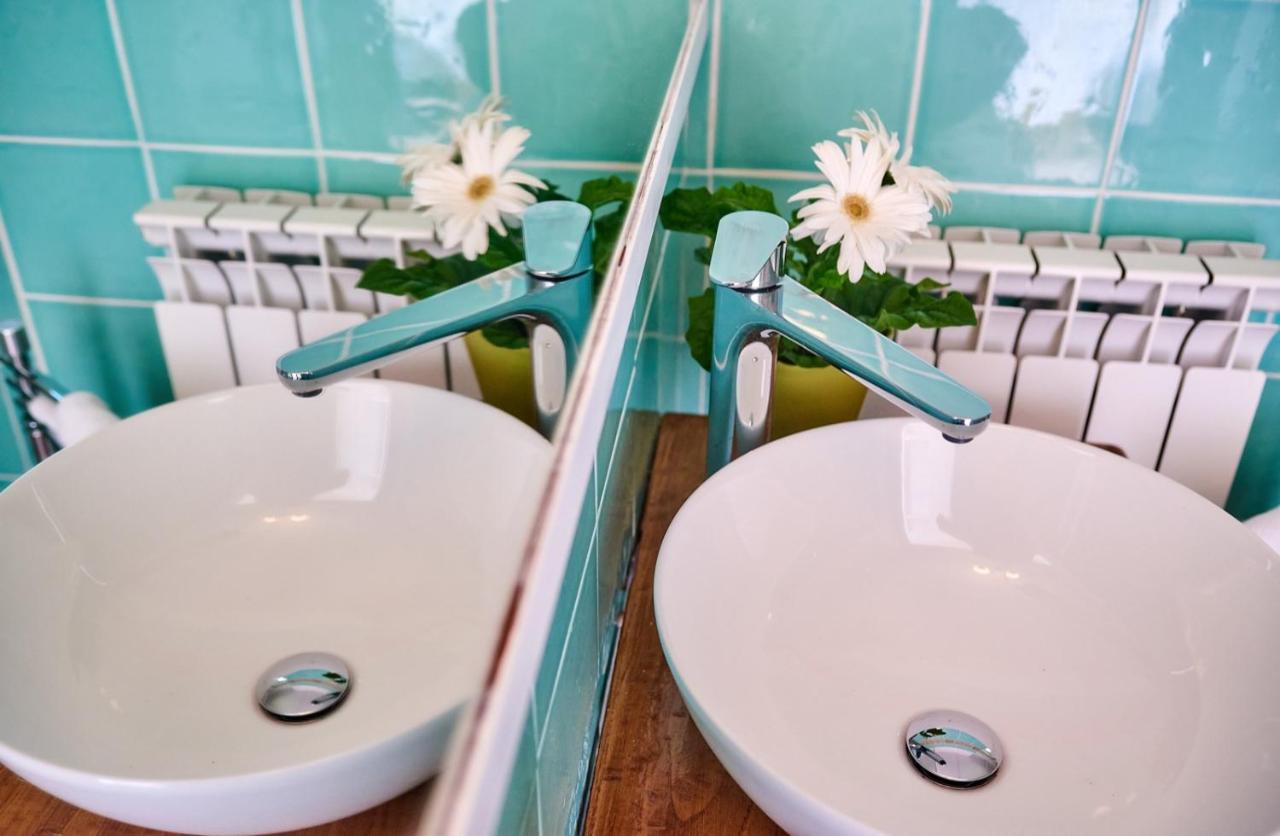 La Casetta Nel Bosco - Hot Tube And Sauna Lierna Ngoại thất bức ảnh