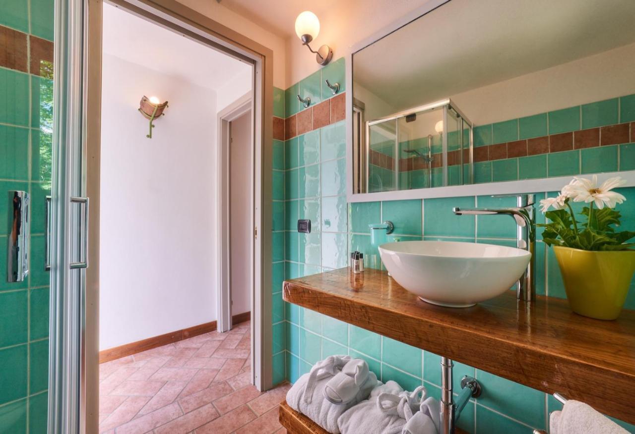 La Casetta Nel Bosco - Hot Tube And Sauna Lierna Ngoại thất bức ảnh