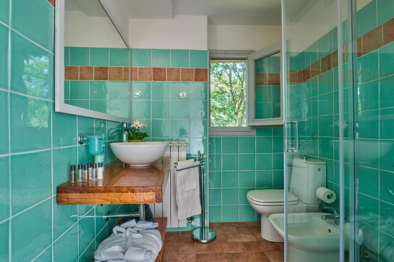 La Casetta Nel Bosco - Hot Tube And Sauna Lierna Ngoại thất bức ảnh